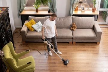 Vacuums for Pet Hair and Hardwood Floors 